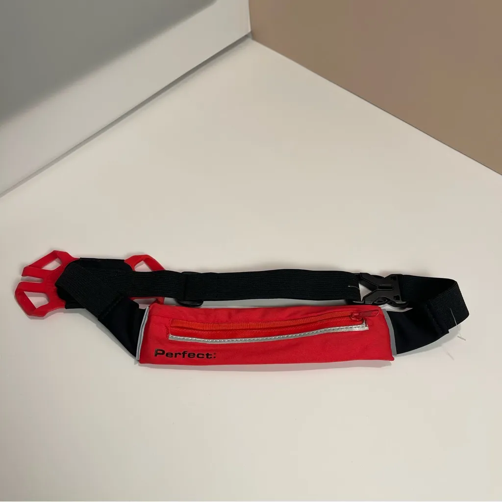 Perfect Red Running Belt Waist Fanny Pack Phone Holder Adjustable Fitness NEW - Image 2