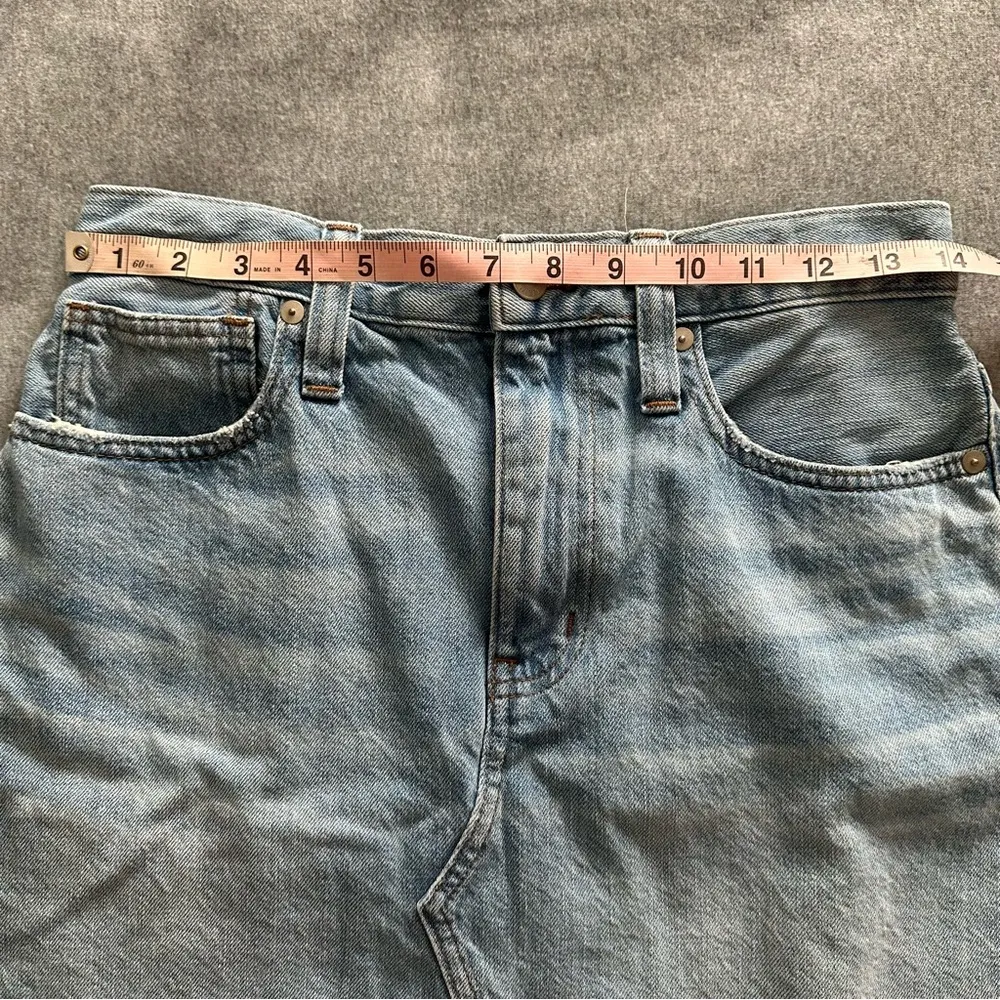 Madewell denim skirt distressed raw hem rigid denim Aline size 28 - Image 6
