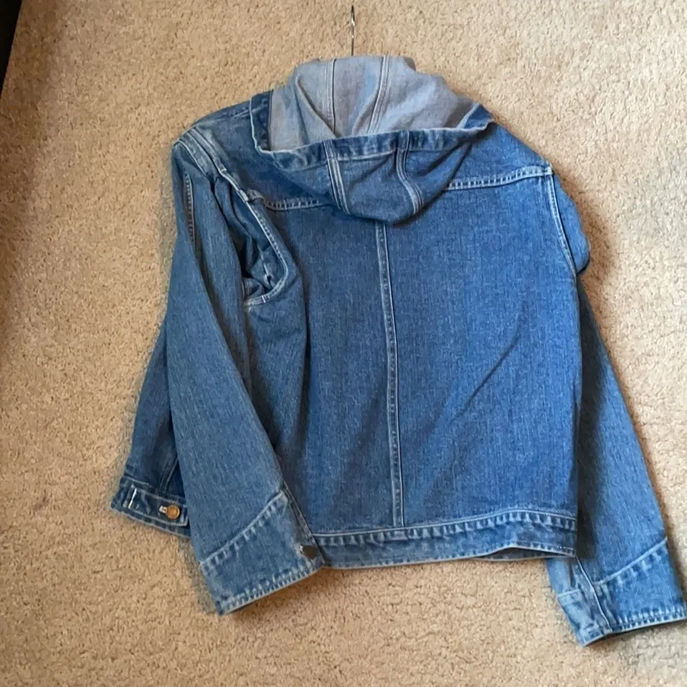 Jones NY Jean jacket with hood size large petite - Image 2