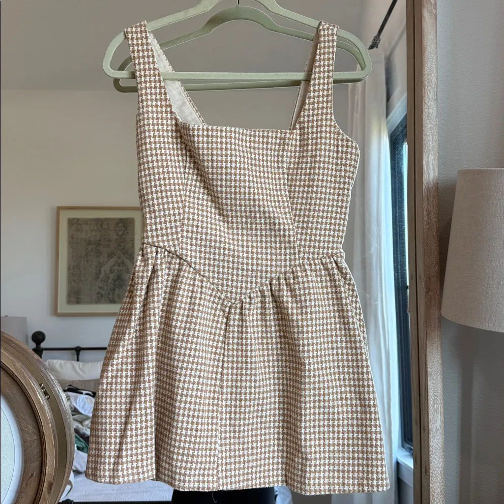Vestique Beige Houndstooth Mini Dress - Image 2