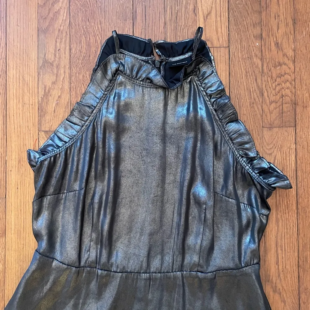 Who What Wear Liquid Silver Metallic Ruffled Event/Cocktail Dress - Medium - Image 12