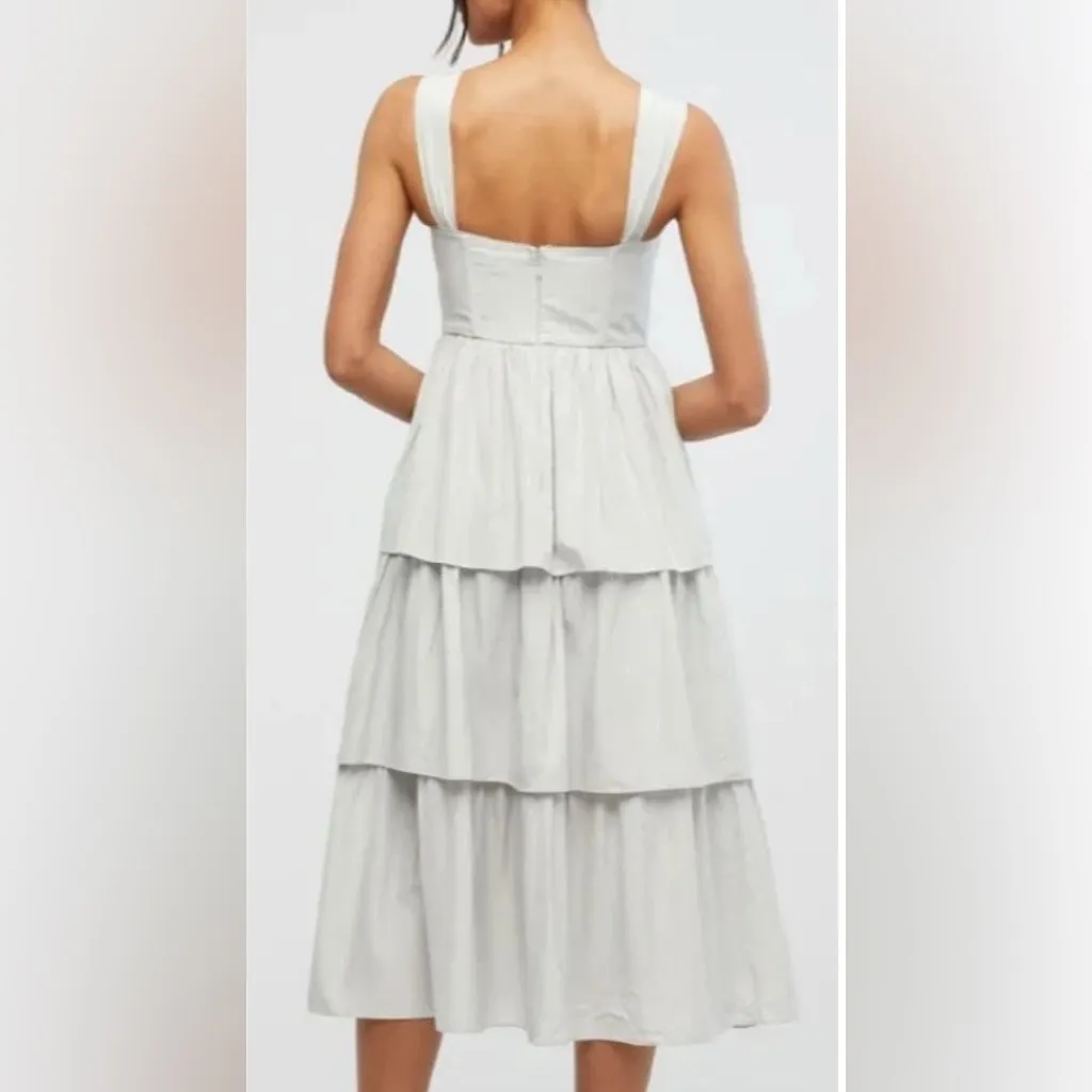 WeWoreWhat Light Gray / Light Blue Tiered Midi  Size 6 - Image 2