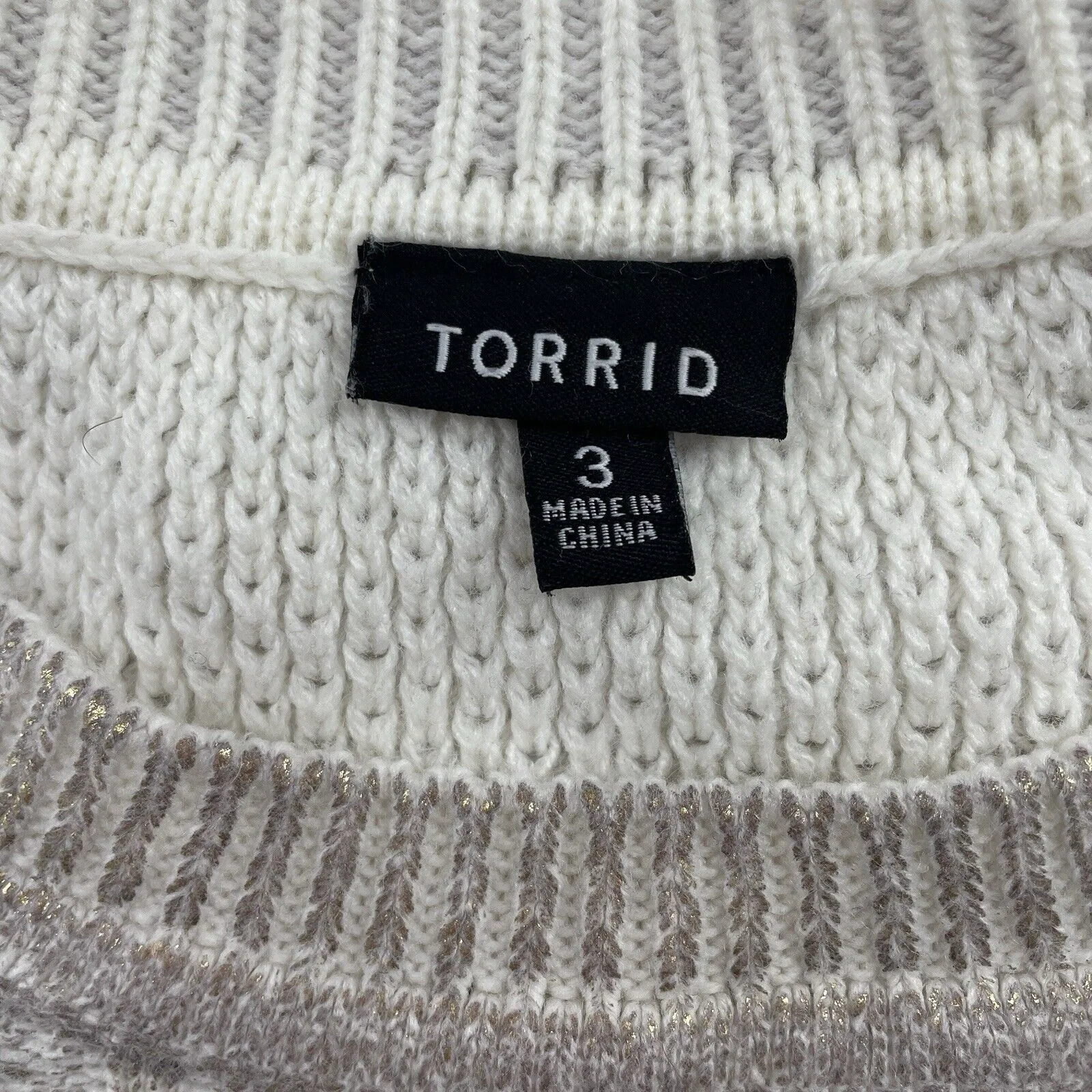 Torrid 3 3X Ivory Metallic Cable Knit Sweater Scoop Neck Pullover Gold Holidays - Image 9