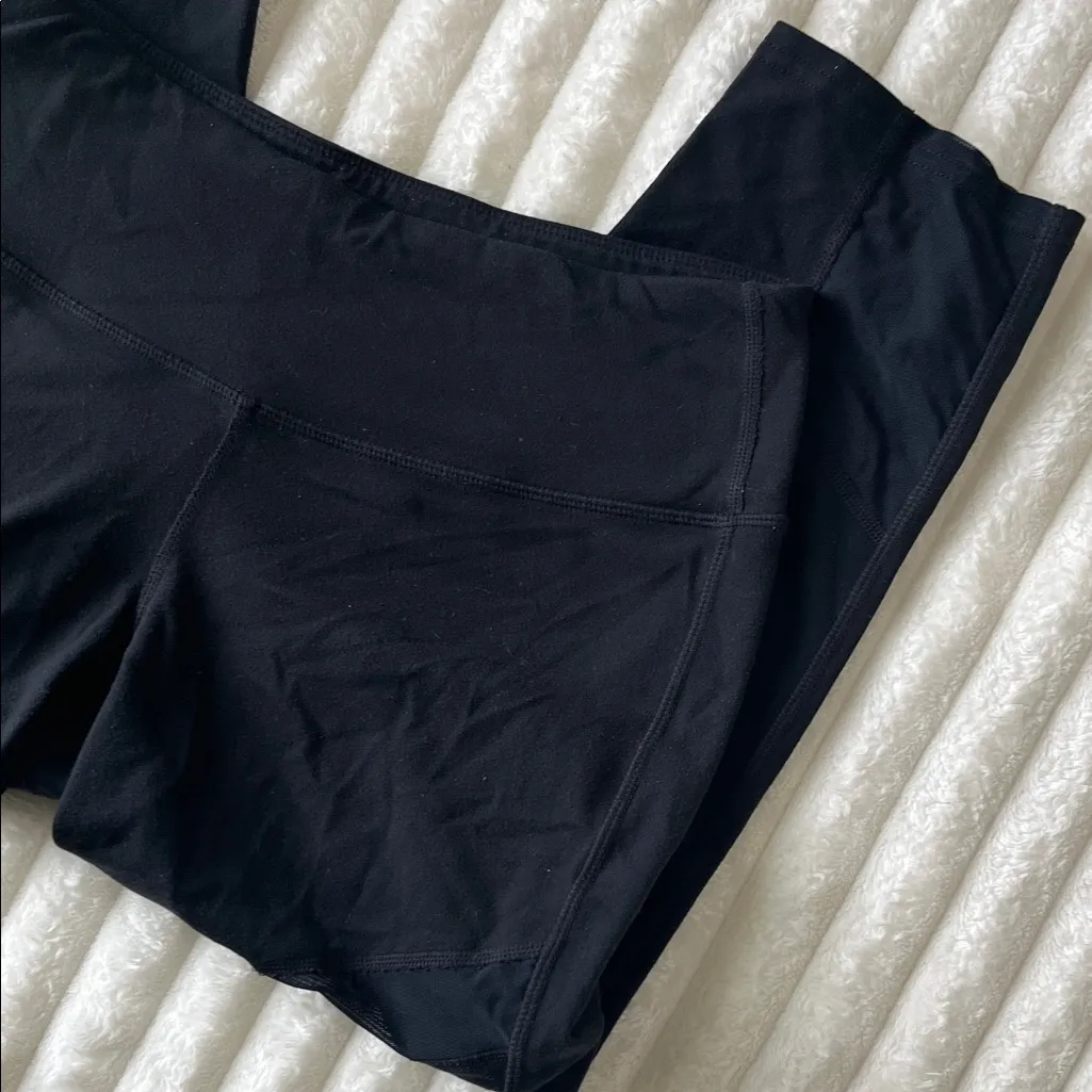 Athleta Cropped Black Leggings - Image 2