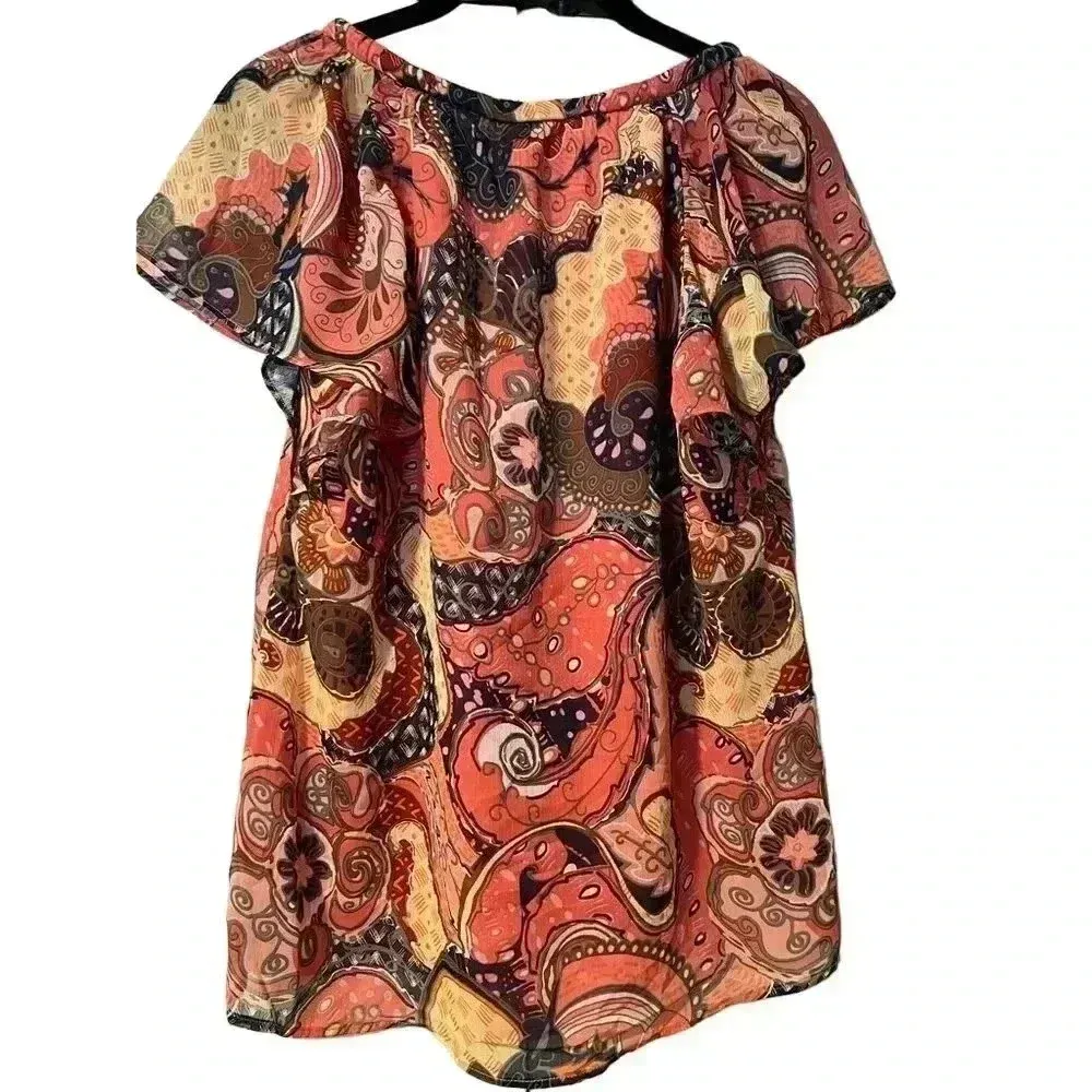 NWT Floral Swirl Blouse Casual, work, flowy, v neck, flutter sleeve D4‎ - Image 4