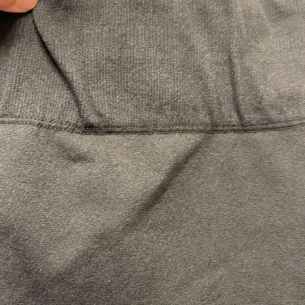 Fabletics Black Seamless Gym Athletic Leggings Size Large EUC #0833-AT - Image 3