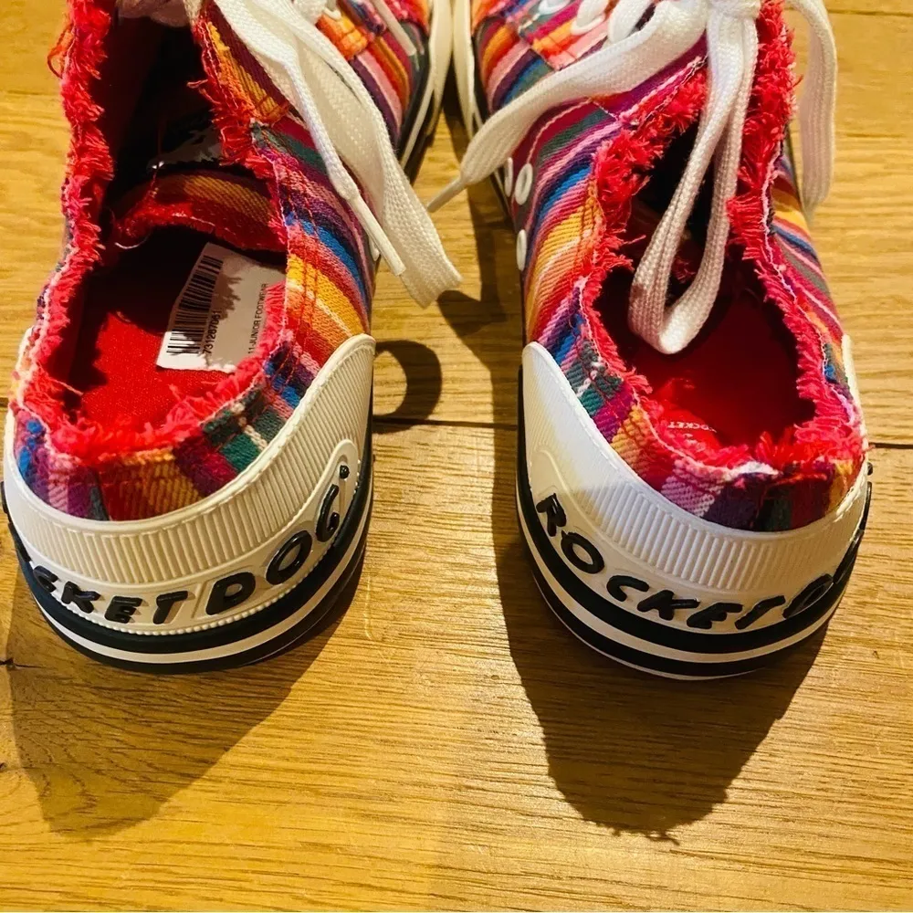 Rocket Dog Jazzin rainbow lace ups size 8.5 NEW - Image 7