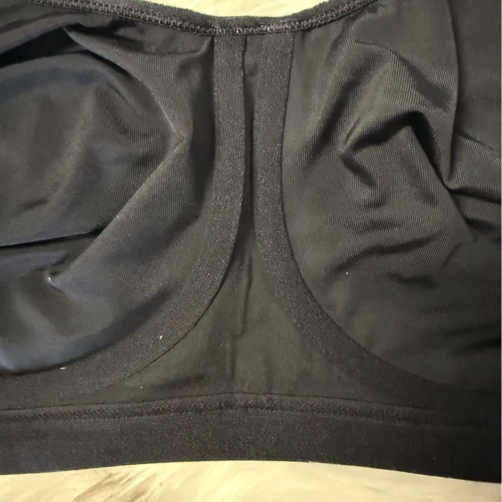 Wacoal Brandi Underwire Sports Bra 852229 Gray Black Size 34DDD - Image 3