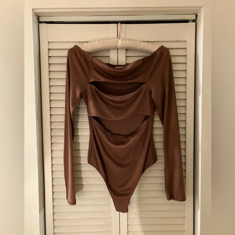 Camila Coehlo Shaelle Brick Mauve Bodysuit - Image 2