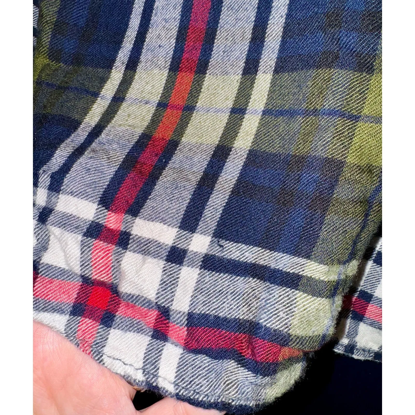 American Eagle Soft Plaid Boyfriend Fit Flannel Shirt Navy Blue M Fall Warm Cozy - Image 10