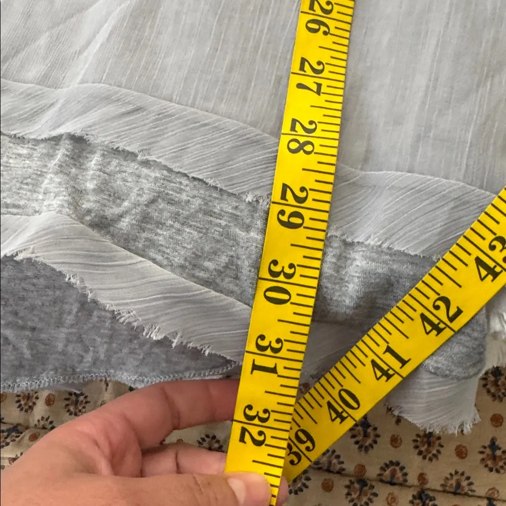 Easel anthropology Heather Gray Layered Tunic Top sz L - Image 7