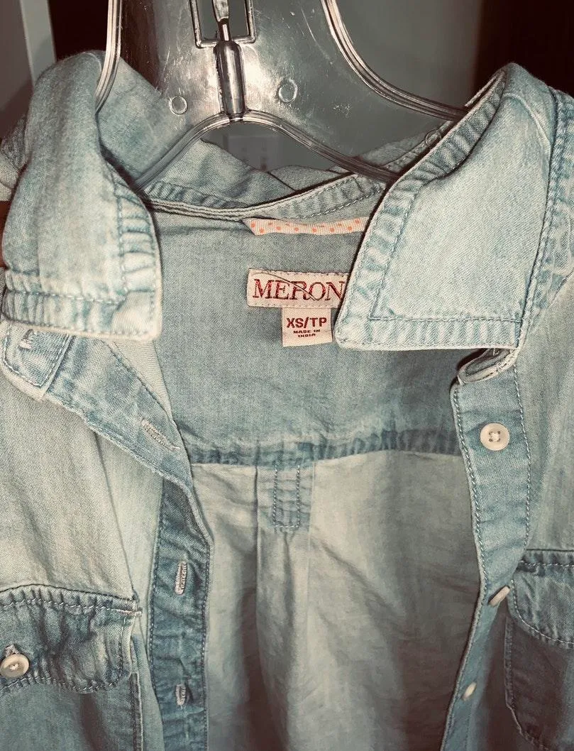 Merona Light Wash Top - Image 4