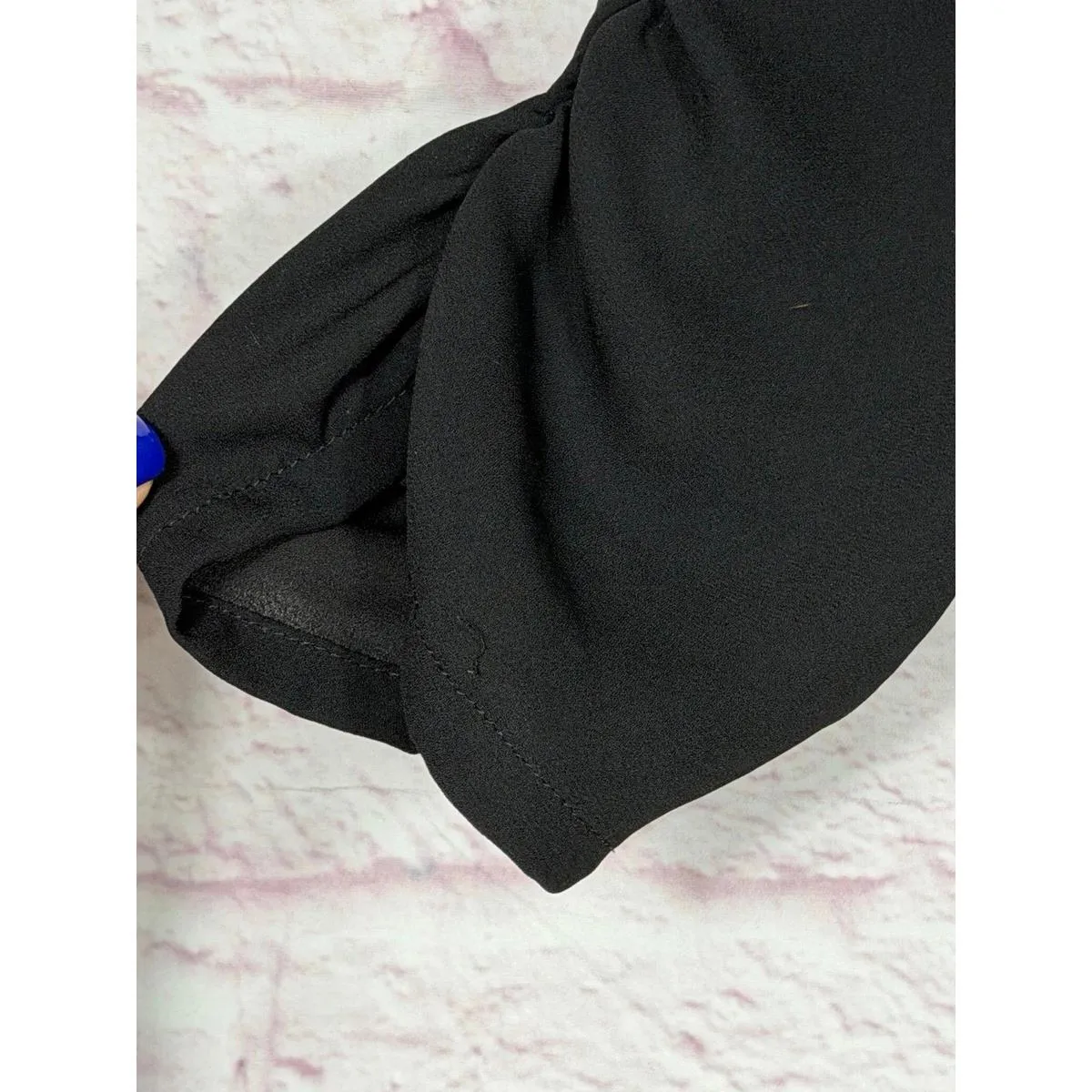 Express Medium Black Short Sleeve Dress - Image 2