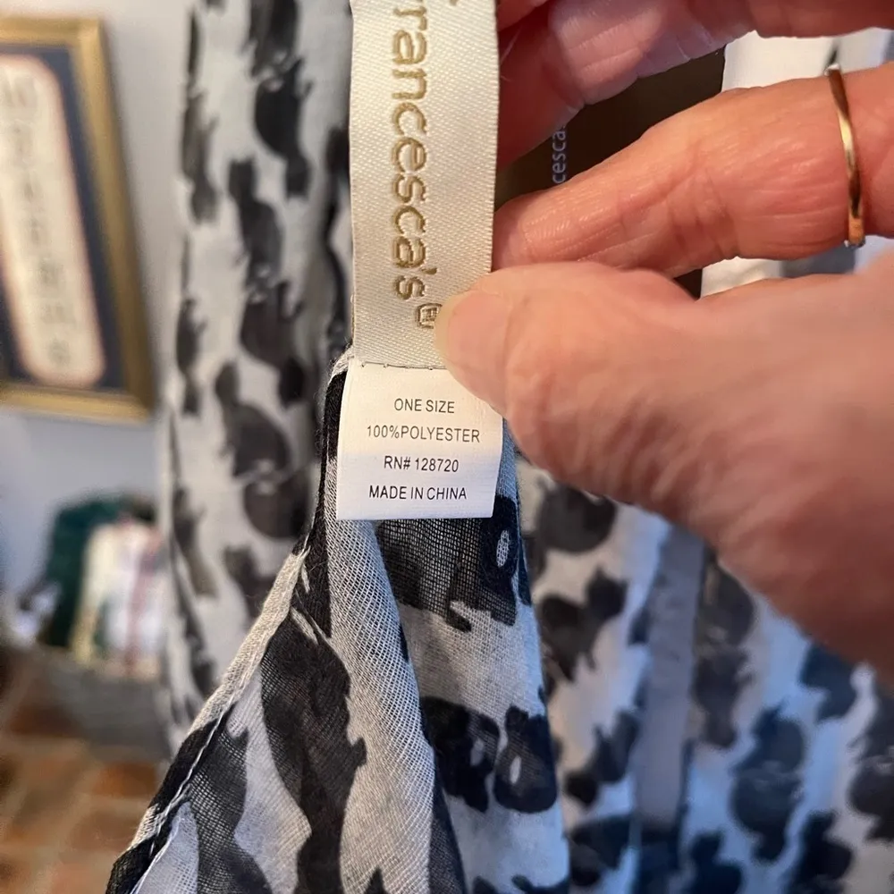 Francesca's Francesca’s NWT large scarf with black cat print. - Image 5