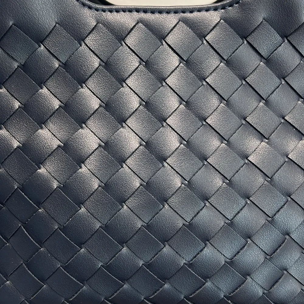 š¼ Urban Expressions Navy Blue Shoulder Bag with Removable Crossbody Strap - Image 12