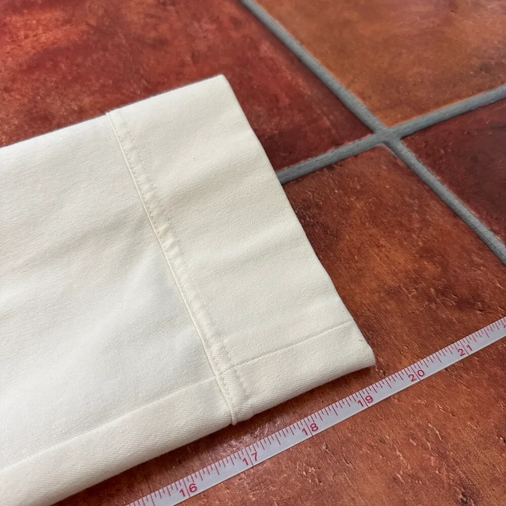 St. John Sport White High Waisted Cropped Pants Size 0 - Image 6