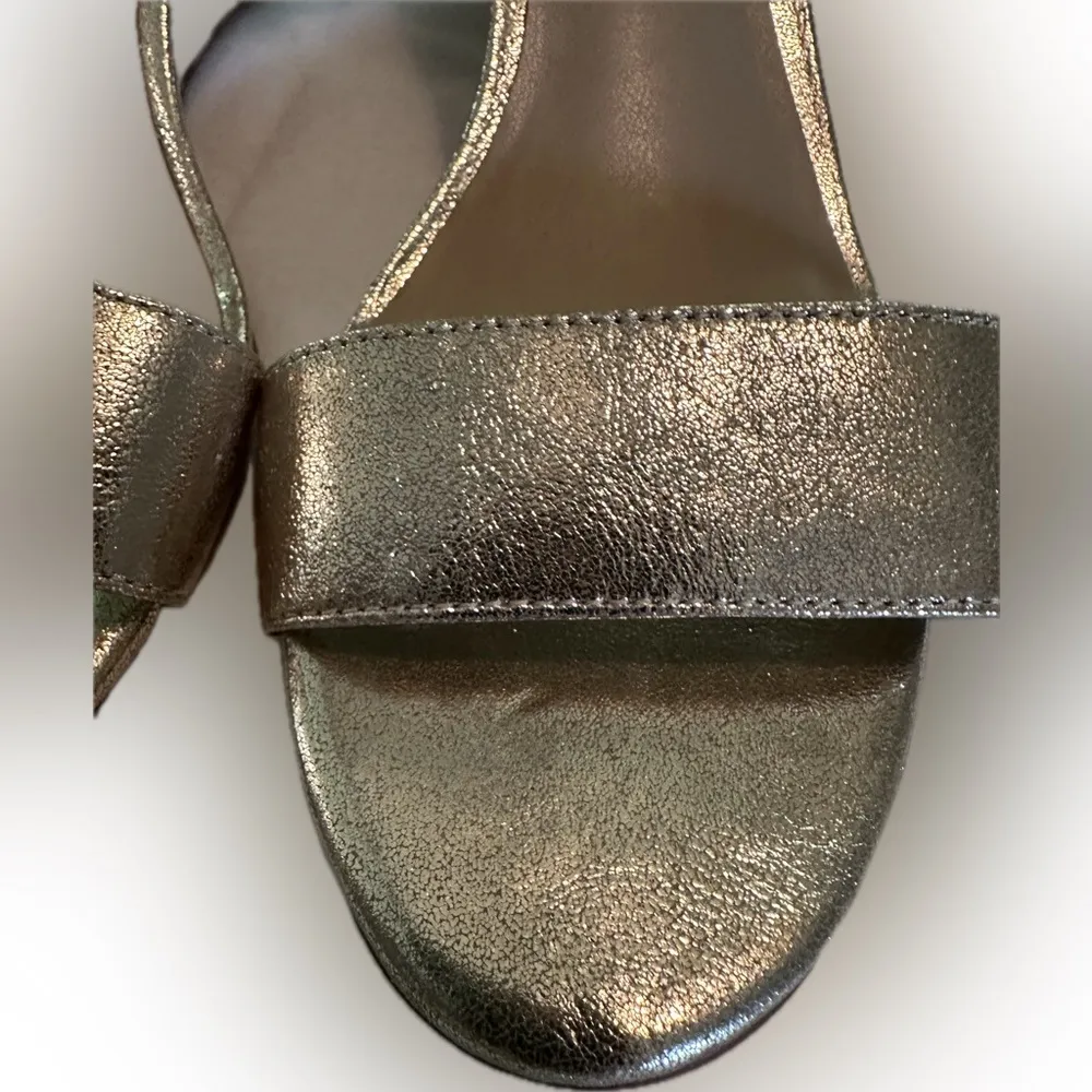 Ann Taylor gold metallic wedge sandals 7 1/2M - Image 9