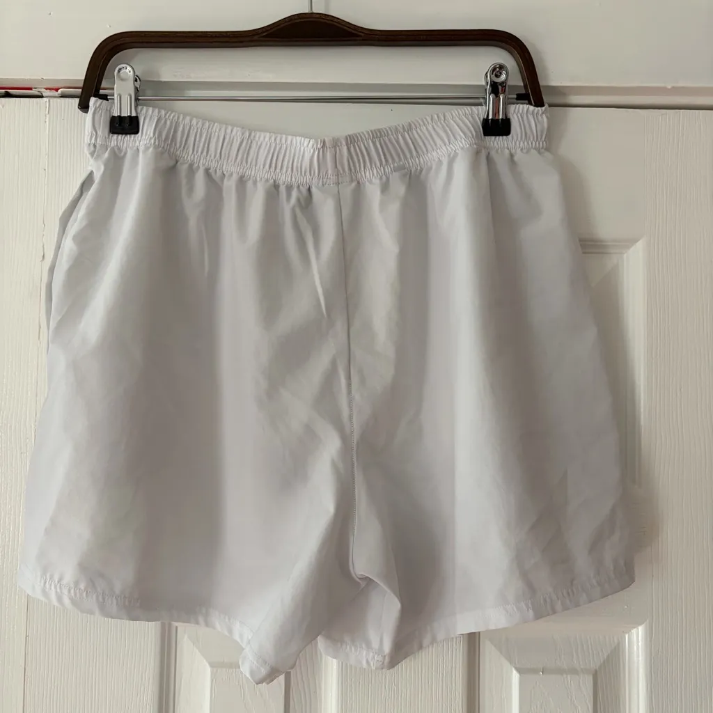 Gymshark White Athletic Shorts Size Large - Image 4