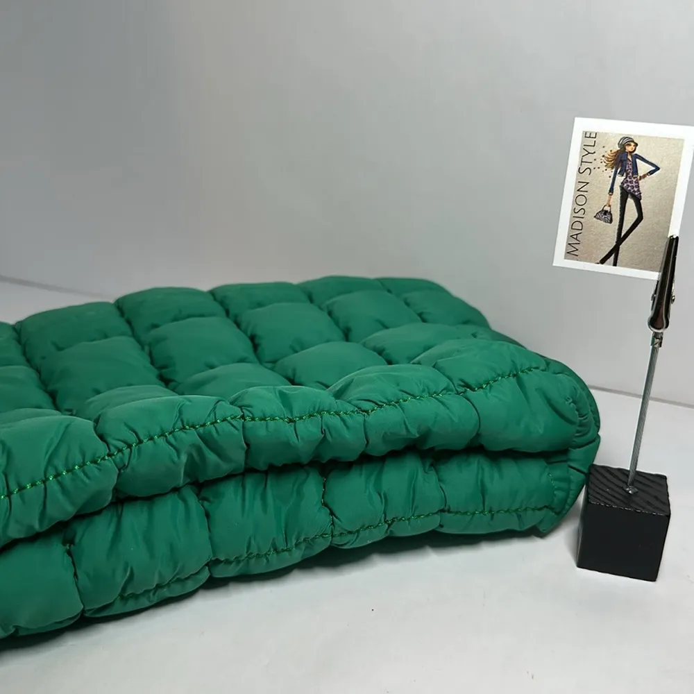 Green Quilted Storage Case - Image 5