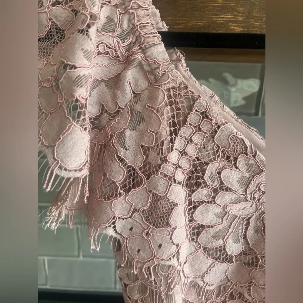 New WAYF Dusty Rose Mauve Lace Mini Off The Shoulder Dress Small - Image 5