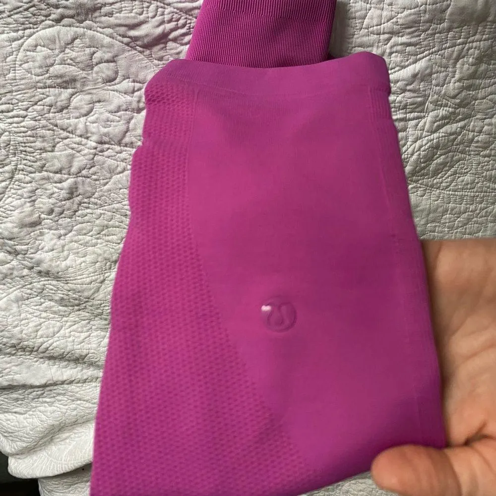 • Lululemon • Workout Leggings - Image 3