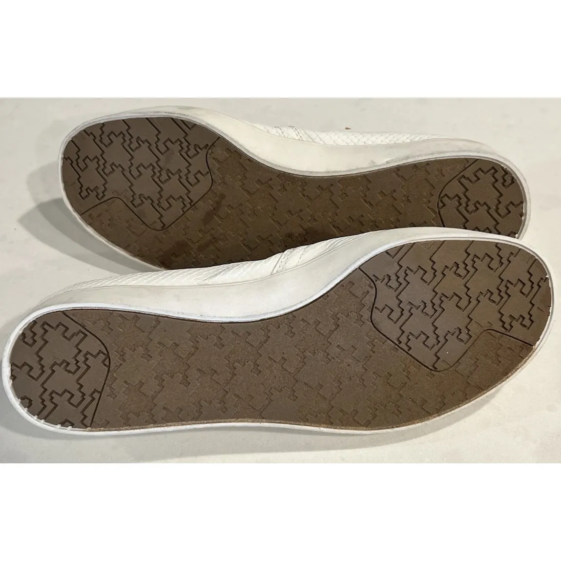 Dr. Scholl's Women's Madison Sneakers Color White Faux Leather Size 10 W - Image 5