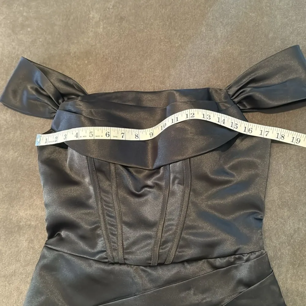 Women’s Black Off The Shoulder Full Length Prom Party Dress Corset Back Size S - Image 9