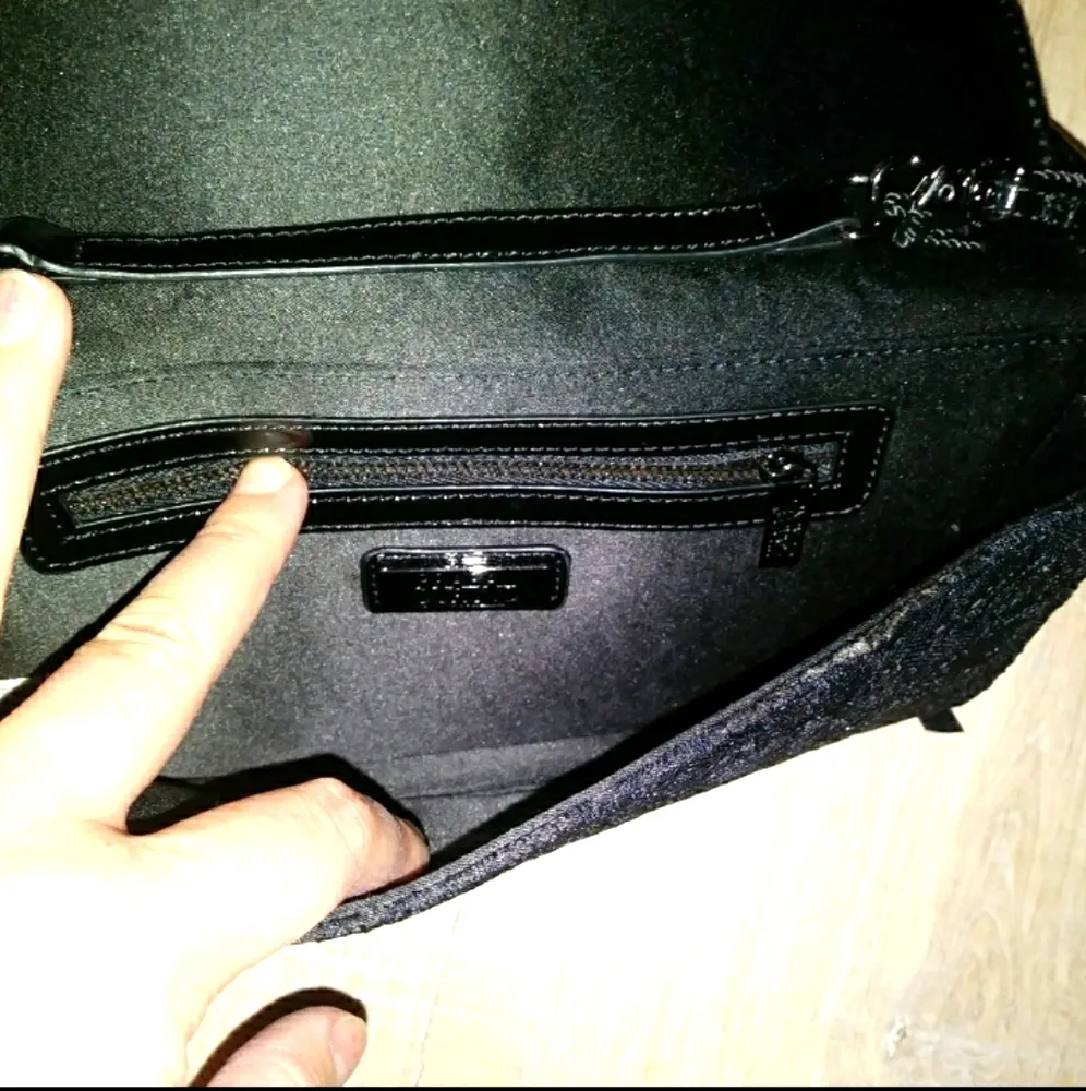 NWT Probal Gurung Neiman Marcus black lace embellished clutch crossbody - Image 5