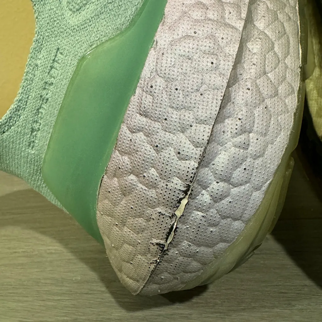 Adidas ULTRABOOST 21 Parley Hazy‎ Green Running FY0408 women's sz 7.5 - Image 5