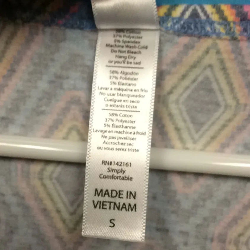 LuLaRoe Classic‎ T diamond geometric print - Image 4