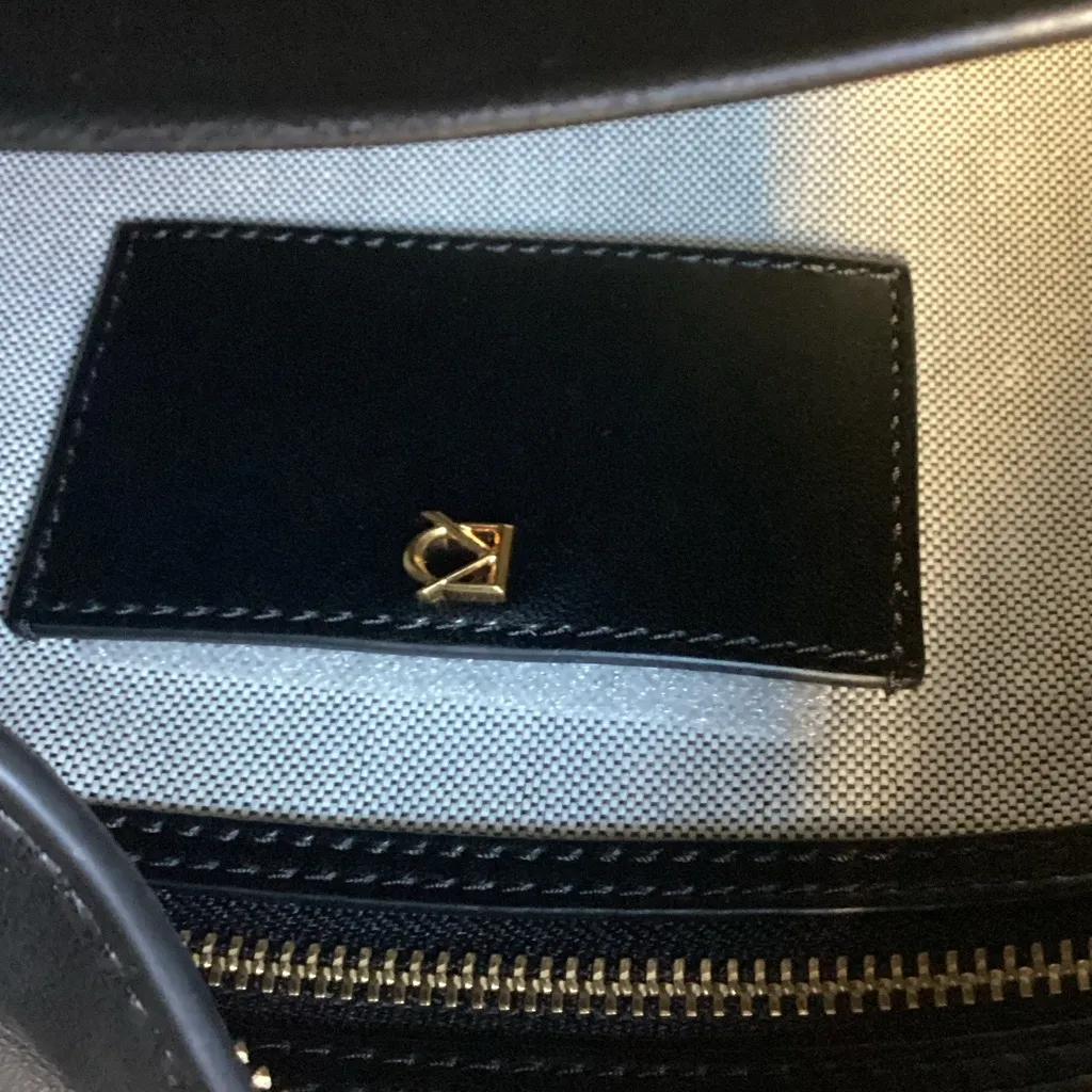 Donna Karan Belmore Small Black Leather Fringe Shoulder Bag - Image 8