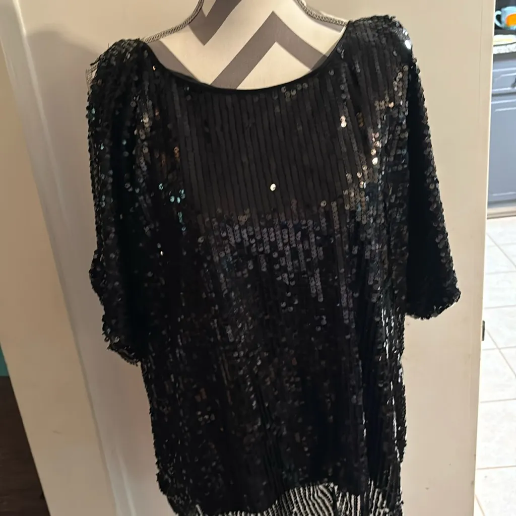 Sparkling cut out top Size 2X - Image 2