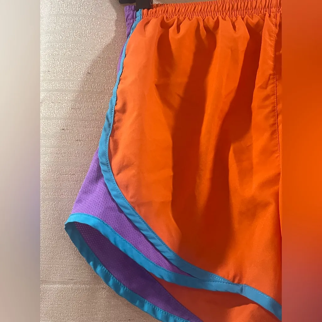 Nike shorts - Image 3