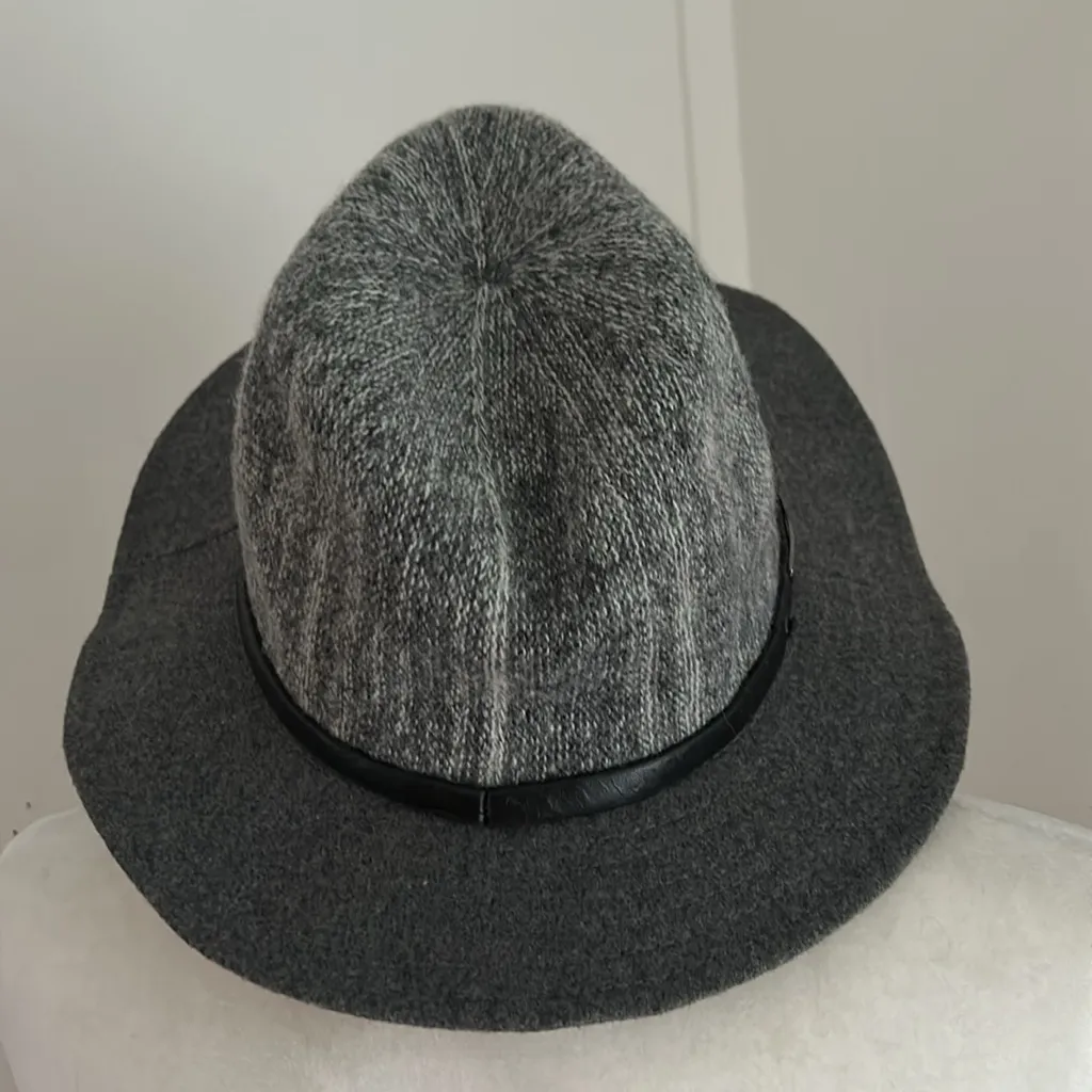 BCBG Gray/Cream Wool Blend Soft Fedora - Image 4