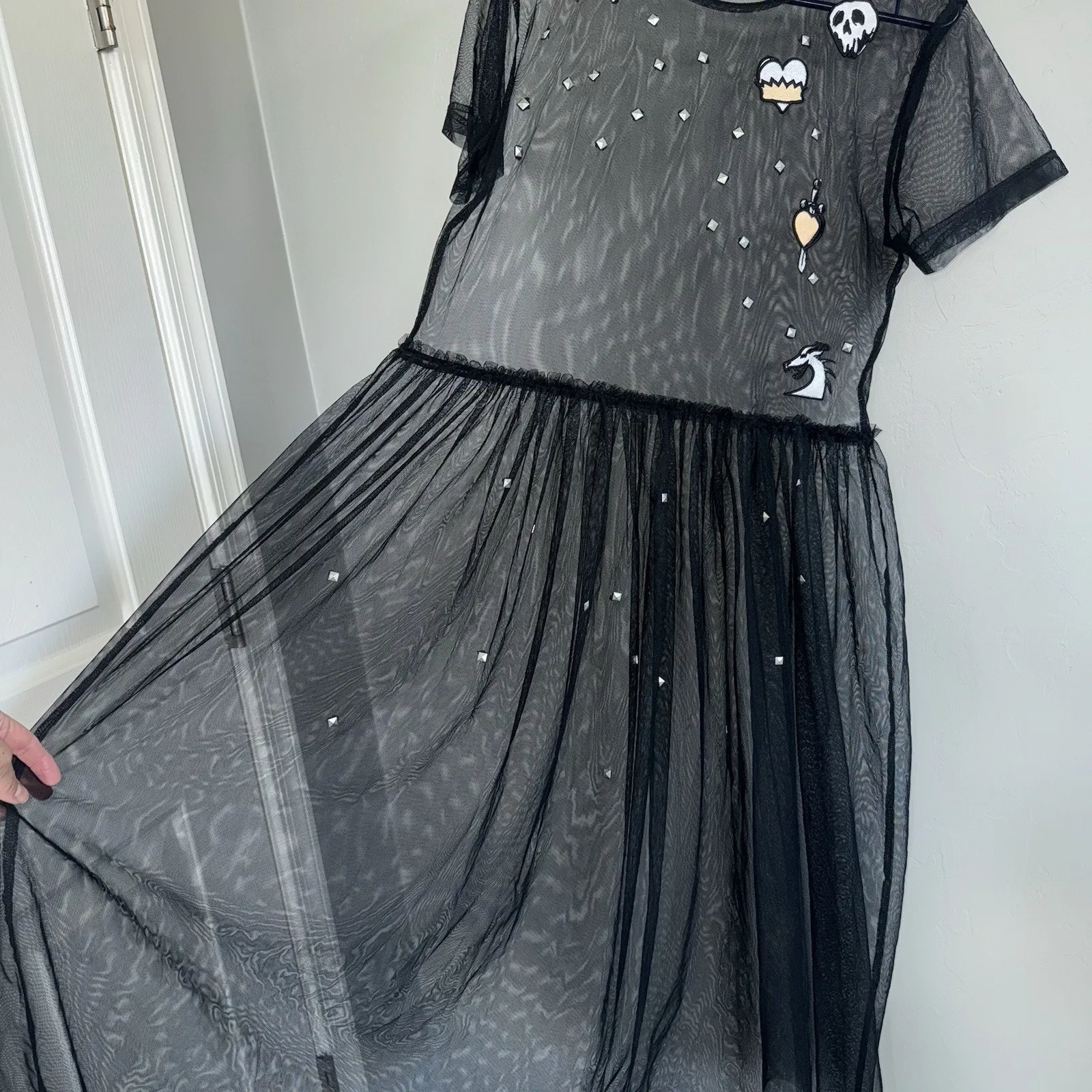 Disney Villains Maleficent Ursula Evil Queen Black Studded Mesh Dress Size M - Image 4