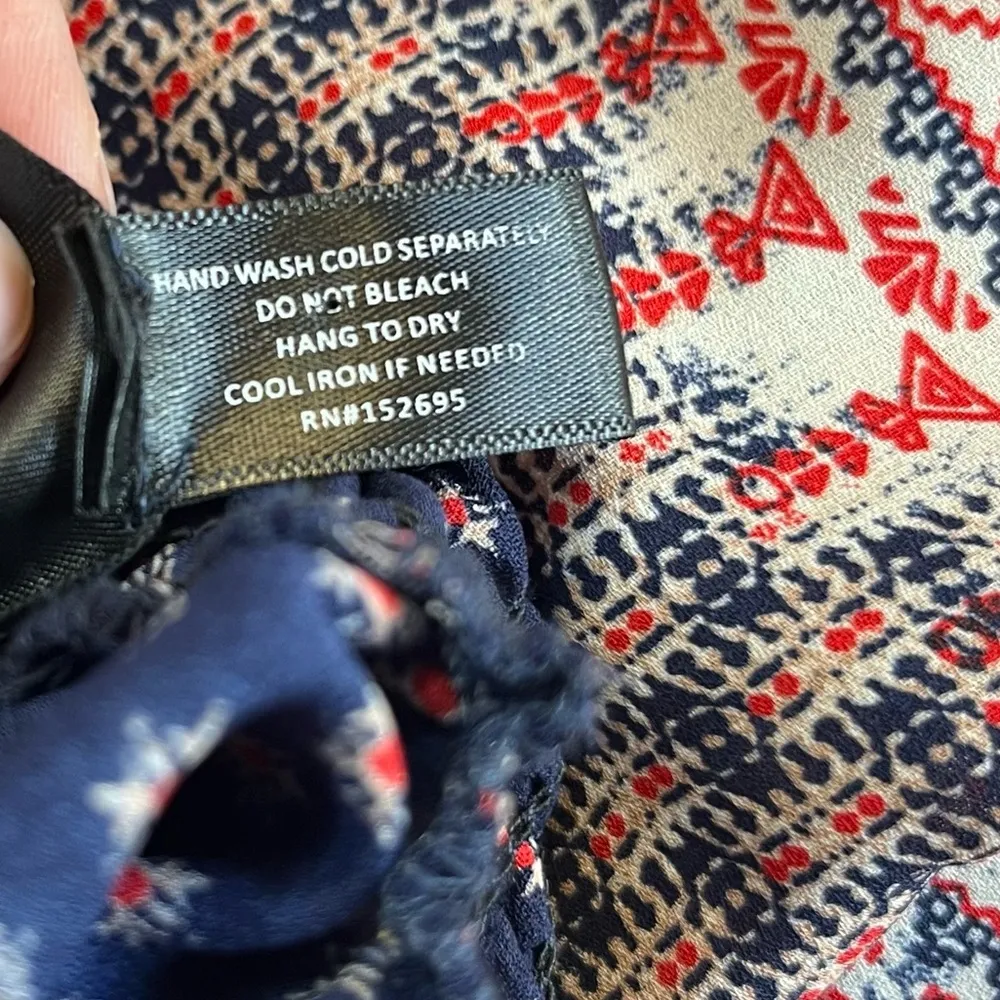 Aqua Romper Blue Pink & White Tribal/Aztec & Floral Printed Romper Sz S EUC - Image 9