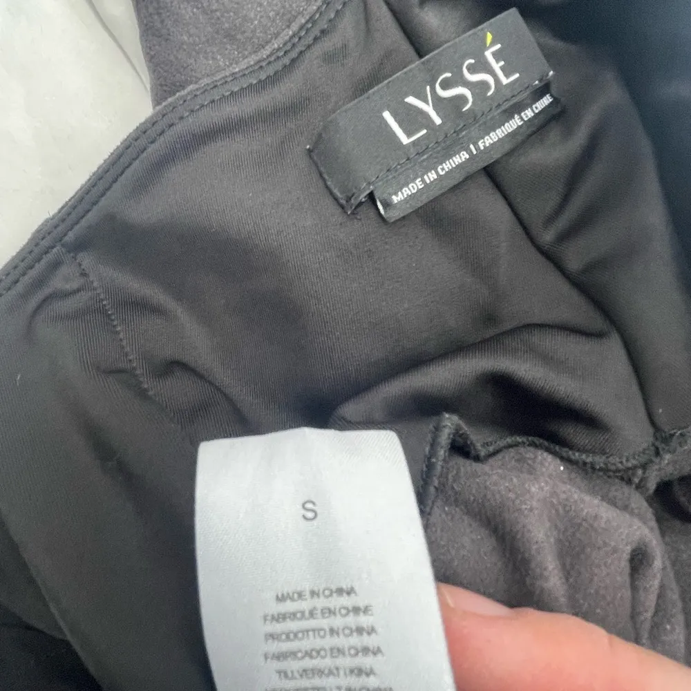 Lysse size small suede feel leggings, with seam. - Image 4