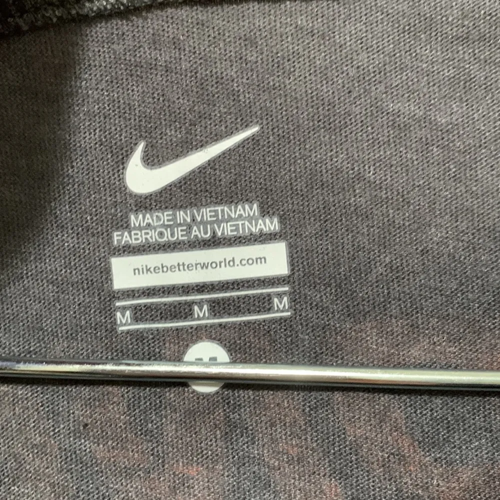 Nike Boise State| Broncos 1 on back woman v neck shirt MEDIUM - Image 3