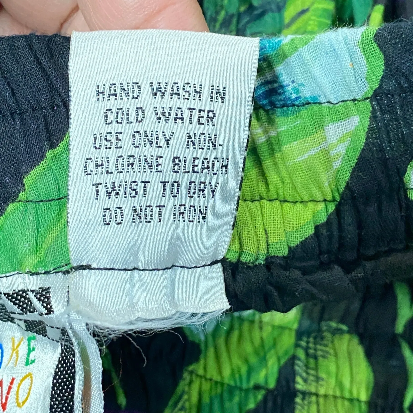 Take Two PXL Floral Midi Skirt Elastic Waist Lightweight Colorful Tropical Boho Black Size undefined - Image 9