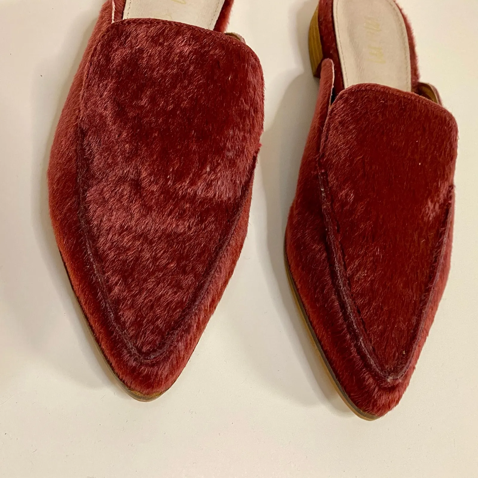 Mi.iM Lux Burgundy Red Calf Hair Mule Loafer Slipper Flats Womens 7.5 - Image 3