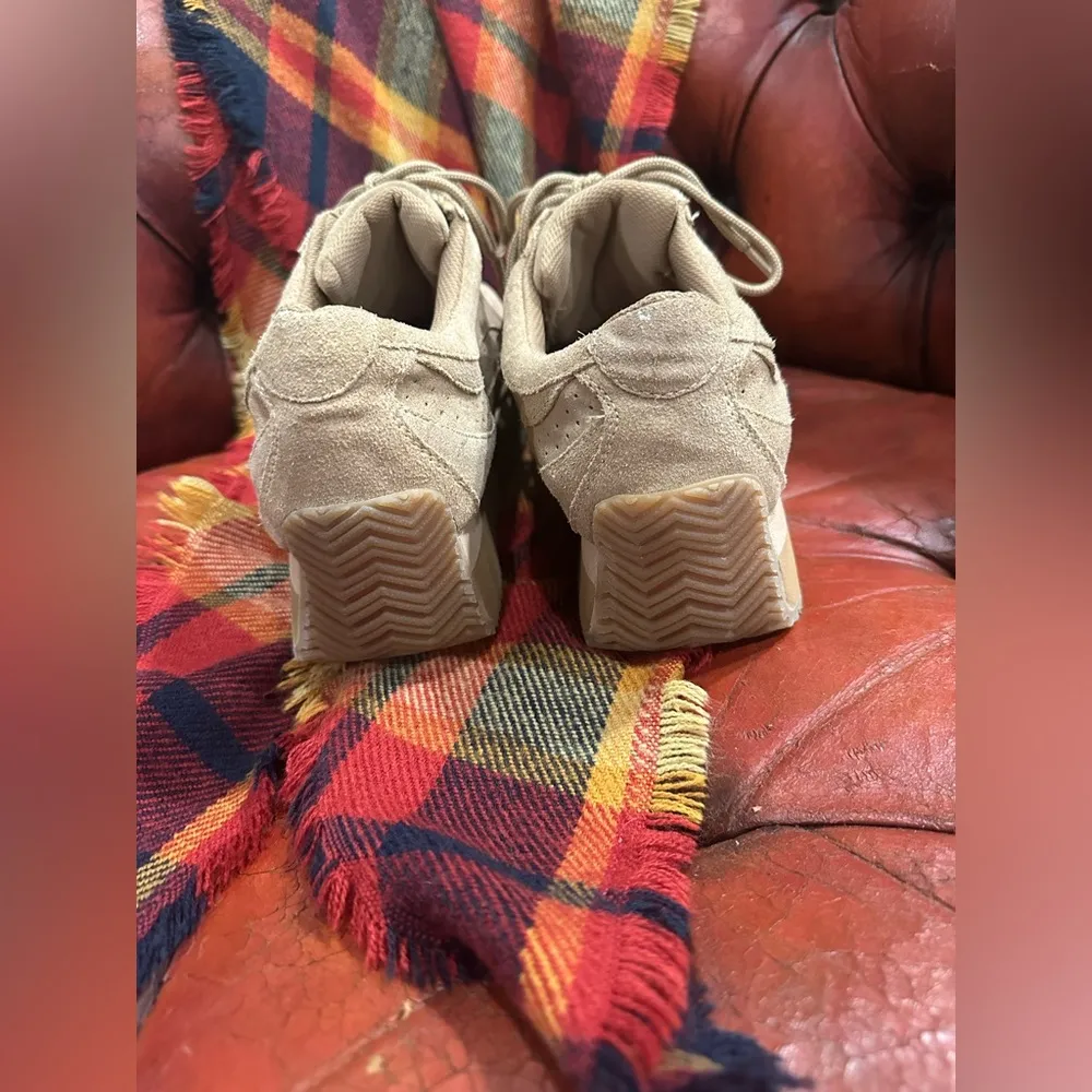 EUC SPLASH SUEDE  platform SNEAKERS SHOES - Image 4