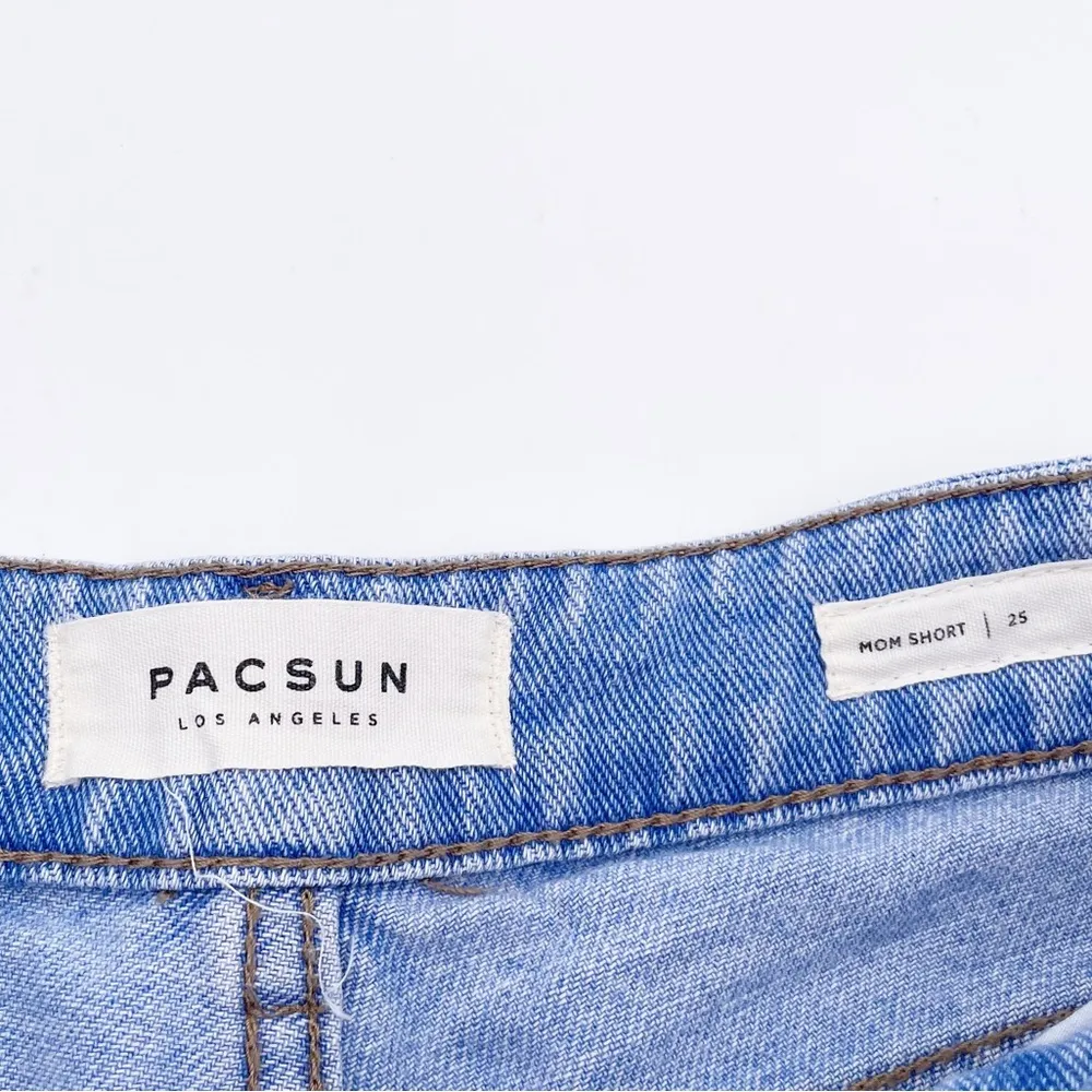 PacSun Mom Shorts Medium Wash Blue Denim Cuffed High Waisted Jean Short Size 25 - Image 3