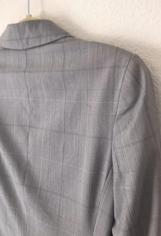 EXPRESS Woman’s Blazer - Image 4