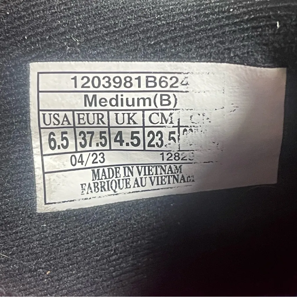 Brooks Launch 10 Women's Pink Running Shoes Size 6.5B - Image 3