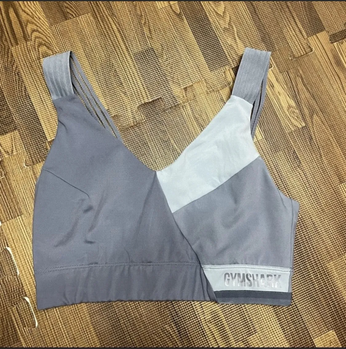 Color-block Sports Bra - Image 5