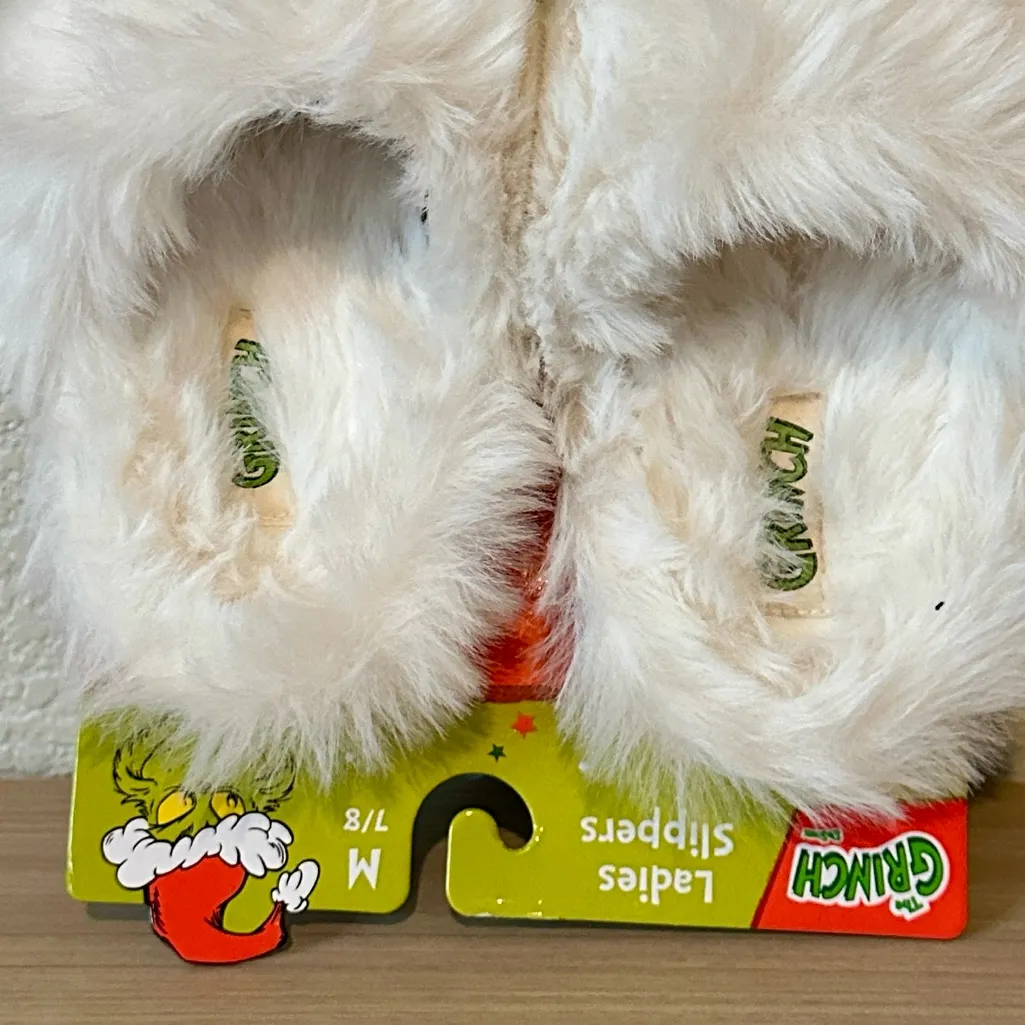 New Grinch Fuzzy Slippers Green Size 8 - Image 5