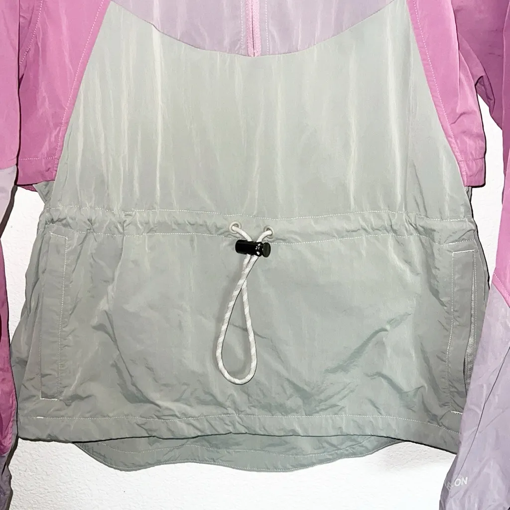 Lululemon evergreen windproof water repellant glyde fabric anorak - Image 3