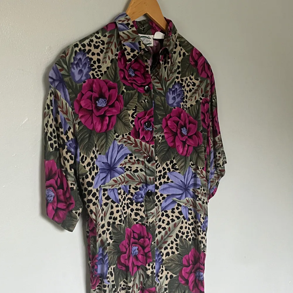 Vintage Separate Issue Floral Leopard Button-Down Shirt ā 80s/90s Bold Print - Image 6