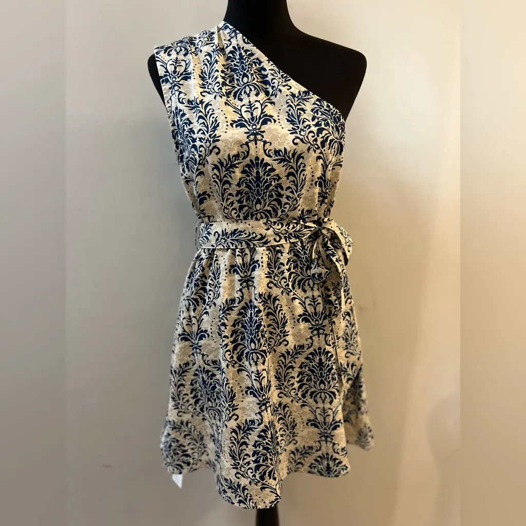 Cupshe One-Shoulder Blue and Cream Dress Women’s Large NWT Damask Print - Image 2