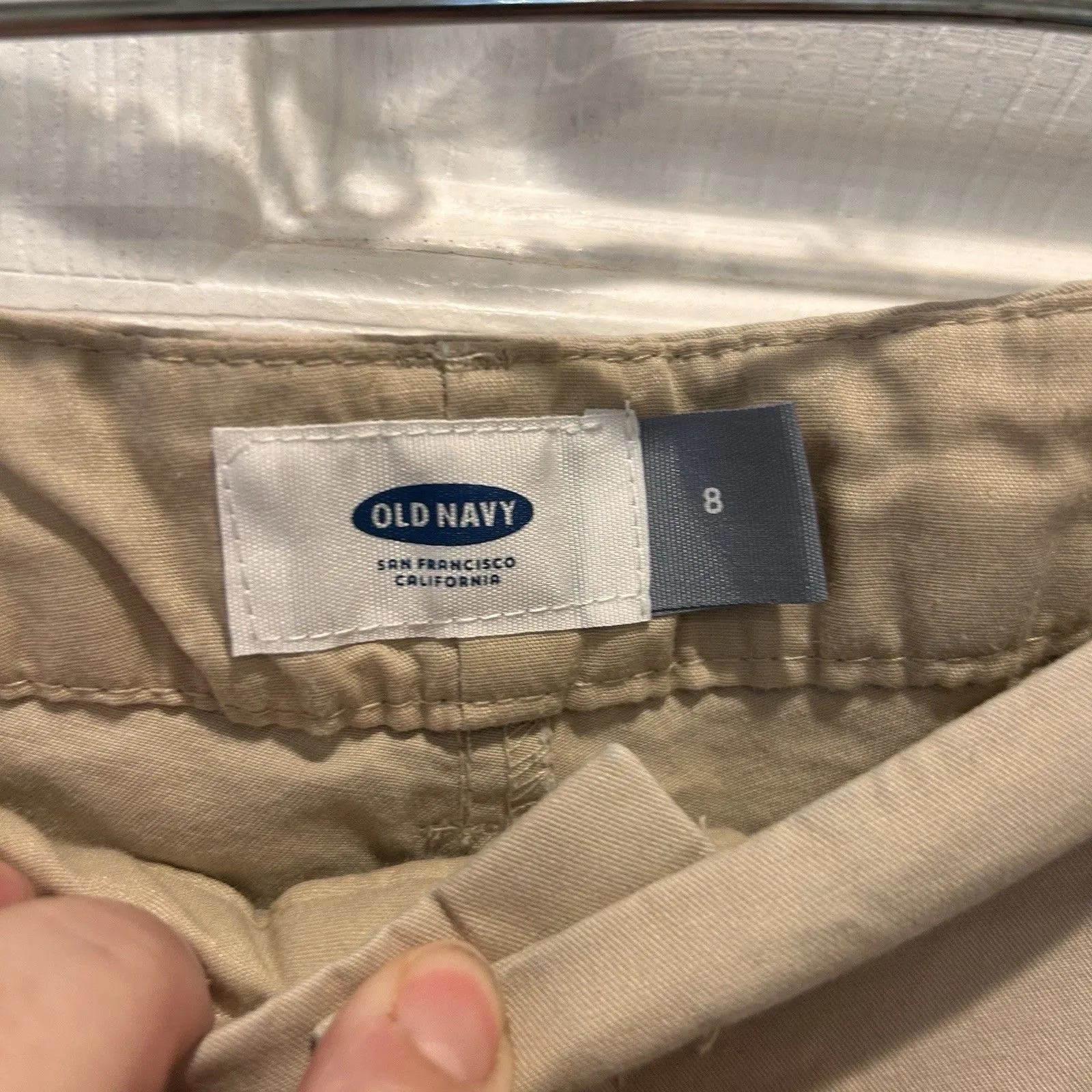 Old Navy Women's Khaki Cotton Stretch Zip Closure Casual‎ Chino Shorts Size 8 - Image 6